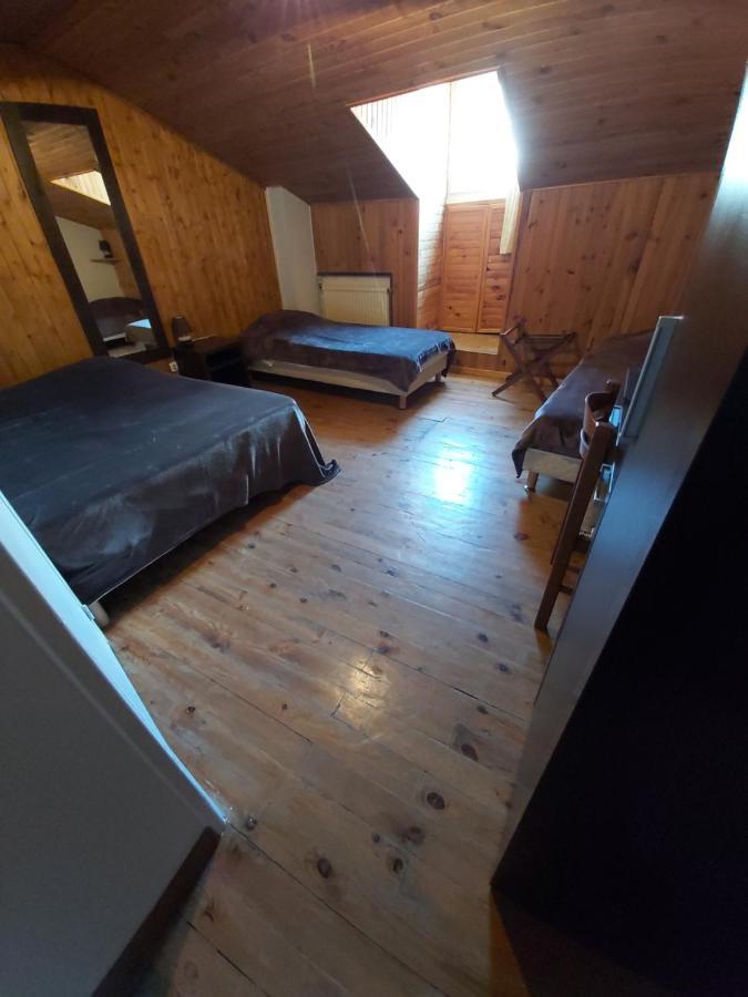 Bed and Breakfast La Chaumiere Seyne Esterno foto